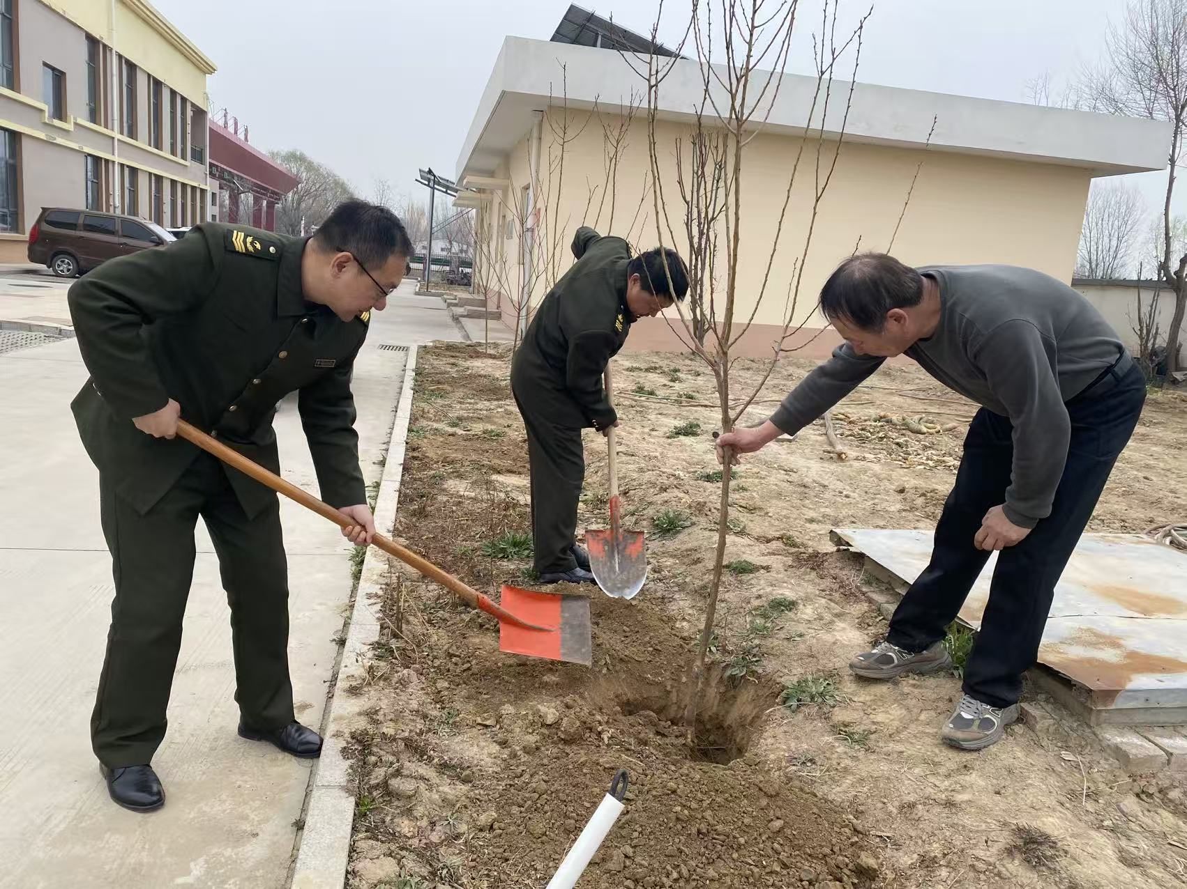 C:\Users\Administrator\Desktop\植树节3.12.jpg