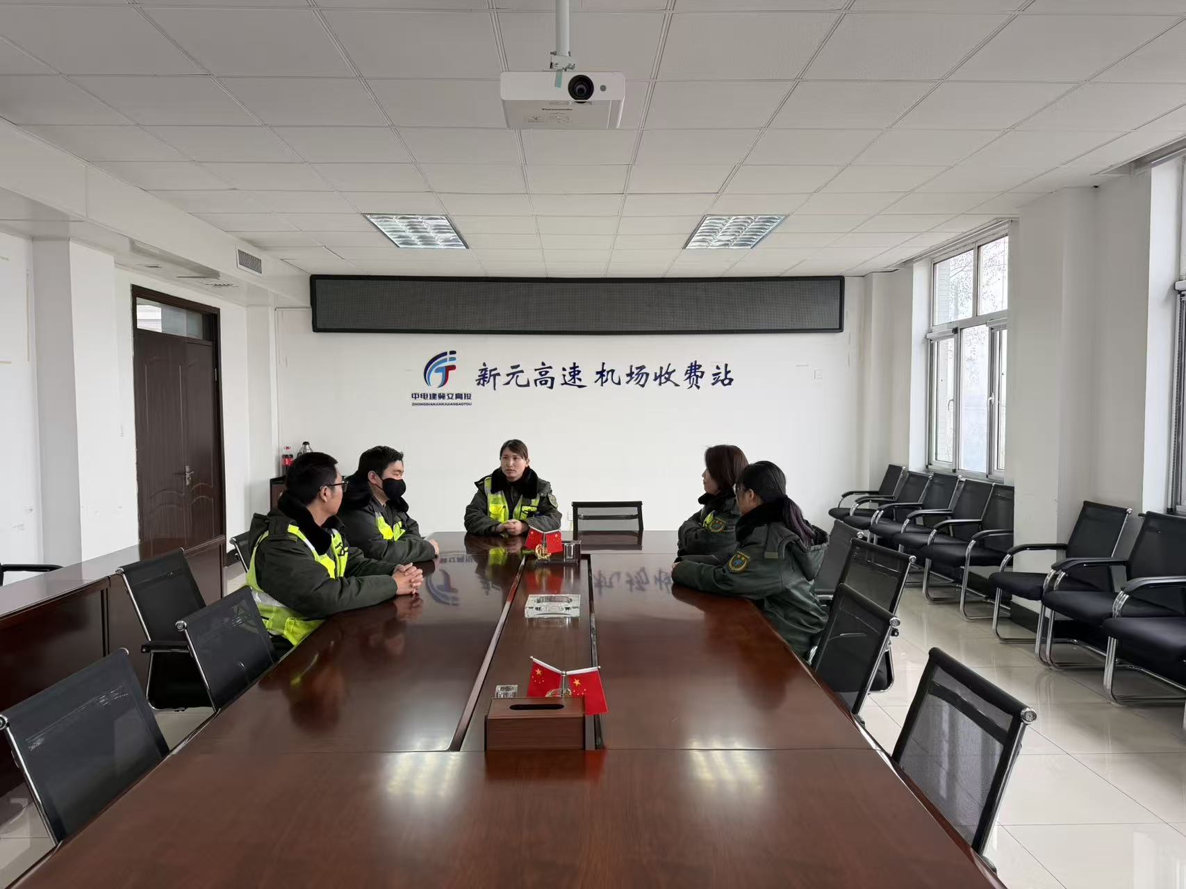 9ffada1e58a103b9b743bb990d6ec145.jpg